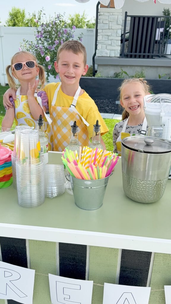 DIY kids lemonade stand