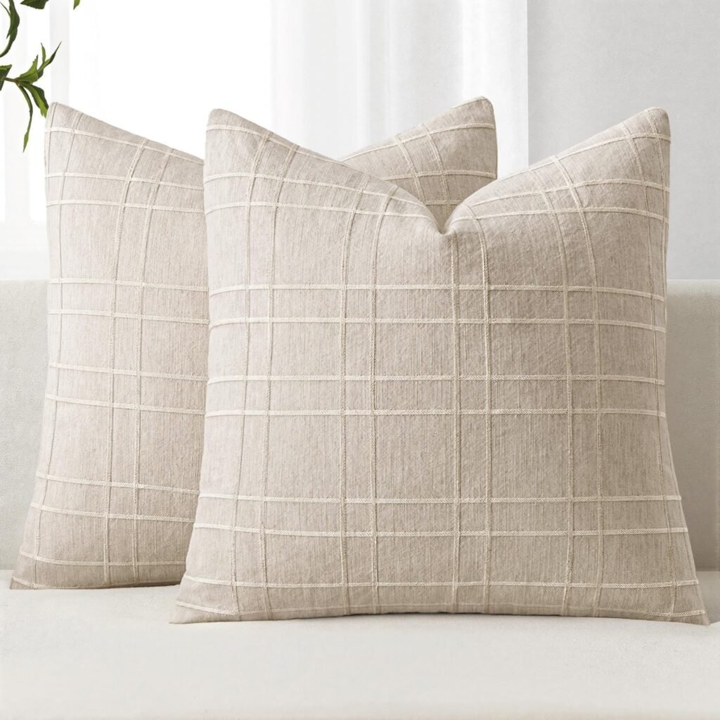 Beige lined throw pillow cover