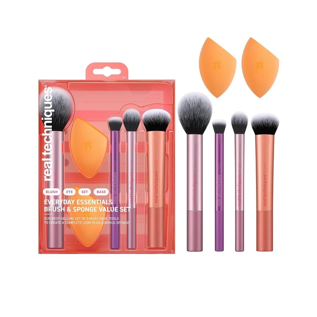 Makeup brush and sponge set